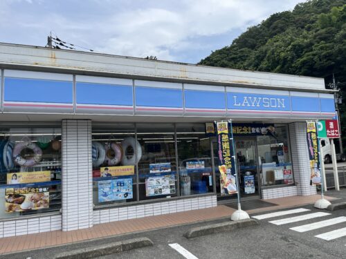 横浜海水浴場の最寄りには、車で10分程度の場所にある「ローソン敦賀赤崎店」の画像